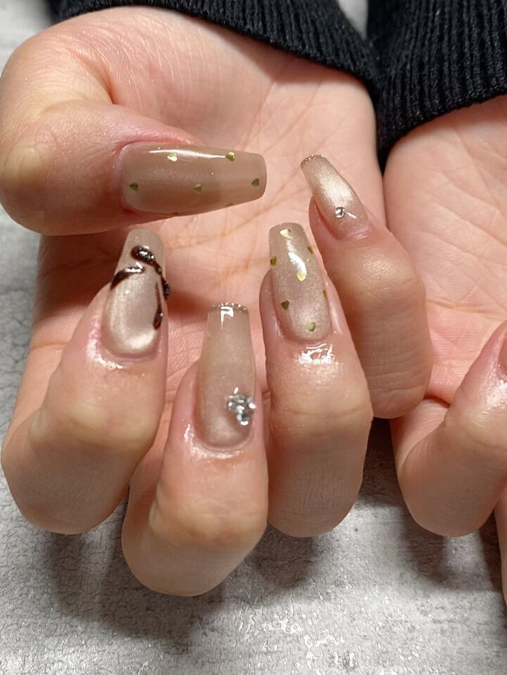 成人式ネイルのお客様💅ゴールドベージュ系で可愛すぎます😍【長